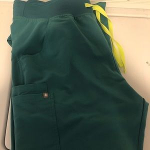 FIGS Marine Kade Cargo Scrub Pants